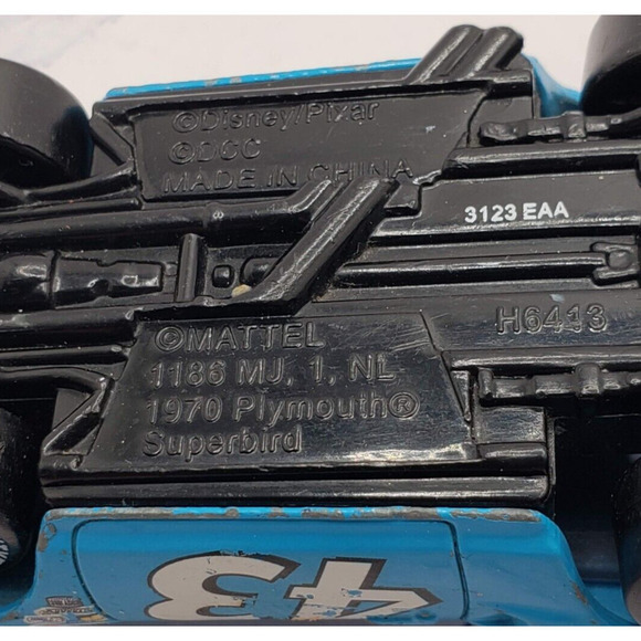 Disney Pixar Cars Strip Weathers AKA The King #43 Plymouth Superbird Diecast - Picture 7 of 7